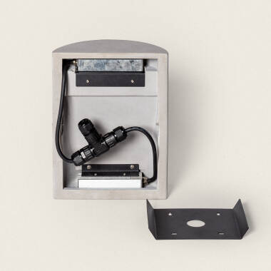 Image of Edit Zalix LED Outdoor Flush Wall Light