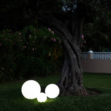 Image of Sphere 40 Rechargeable Colour Changing LED Feature Light