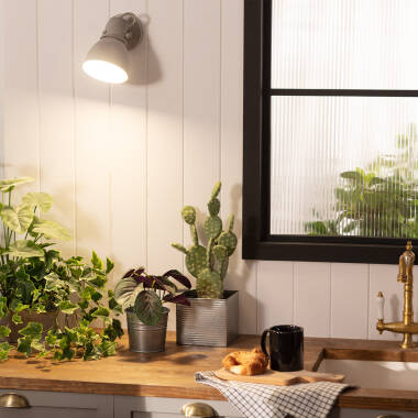 Image of Edit Emery Single Spotlight