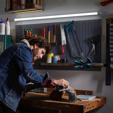 Ledvance Value 10W Cool White LED Slim Batten