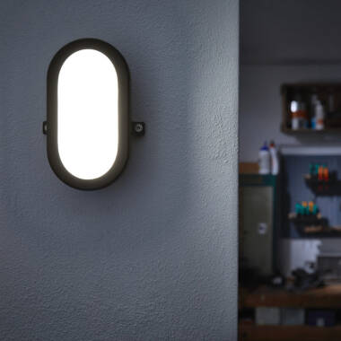 Ledvance 11W Cool White LED Bulkhead