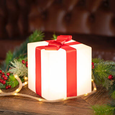 Edit Present 32 LED Feature Light with Remote Control