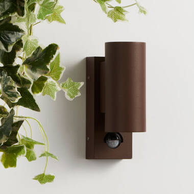 Image of Searchlight Chiltern LED Outdoor Wall Light with PIR Sensor