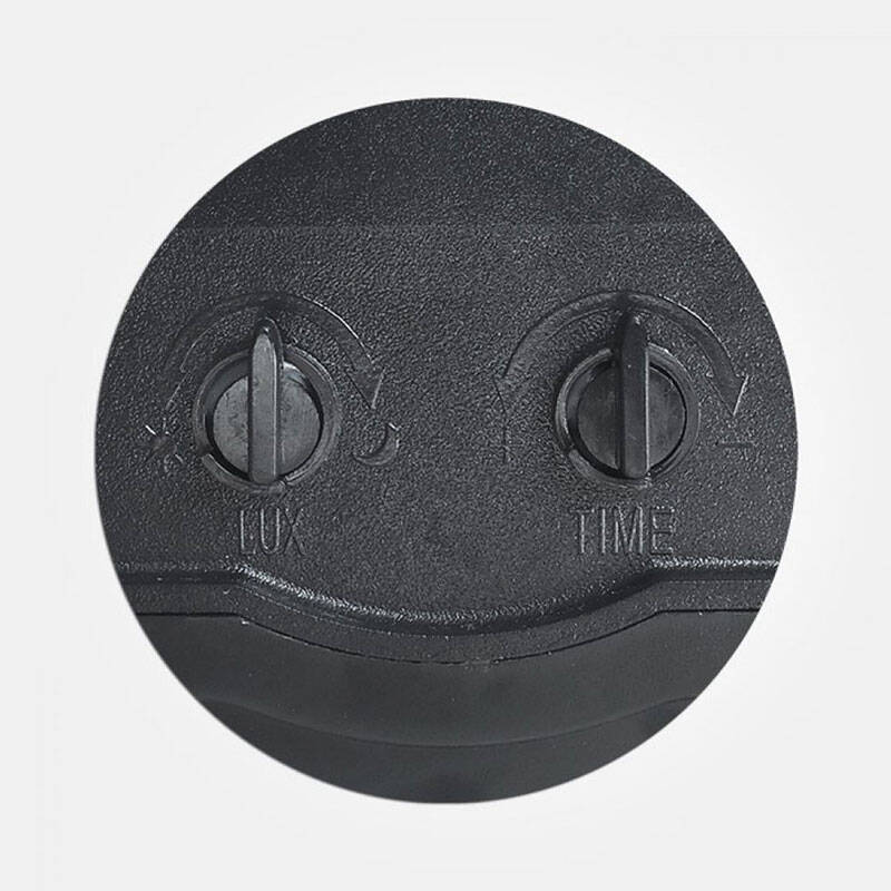 Image of Eterna 7W Cool White LED Bulkhead with PIR Sensor