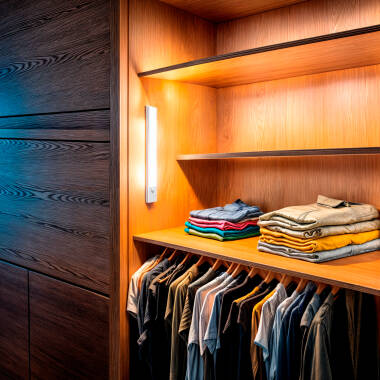 Image of 250 USB Rechargeable LED Cabinet Light with PIR Sensor