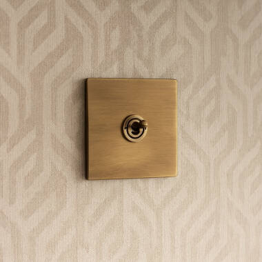 Edit Hartland Screwless 2 Gang Two Way Toggle Switch