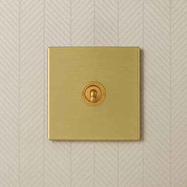 Edit Hartland Screwless 2 Gang Two Way Toggle Switch