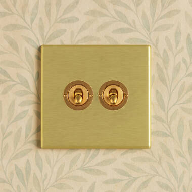 Edit Hartland Screwless 2 Gang Two Way Toggle Switch