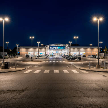 Image of 32W Solar LED Floodlight 3520lm with Dusk to Dawn & Motion Sensor