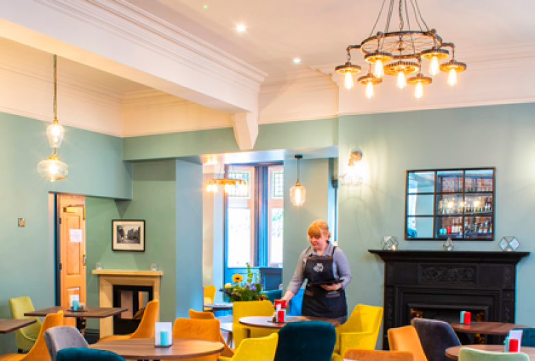 The Fleece Hotel Mobile